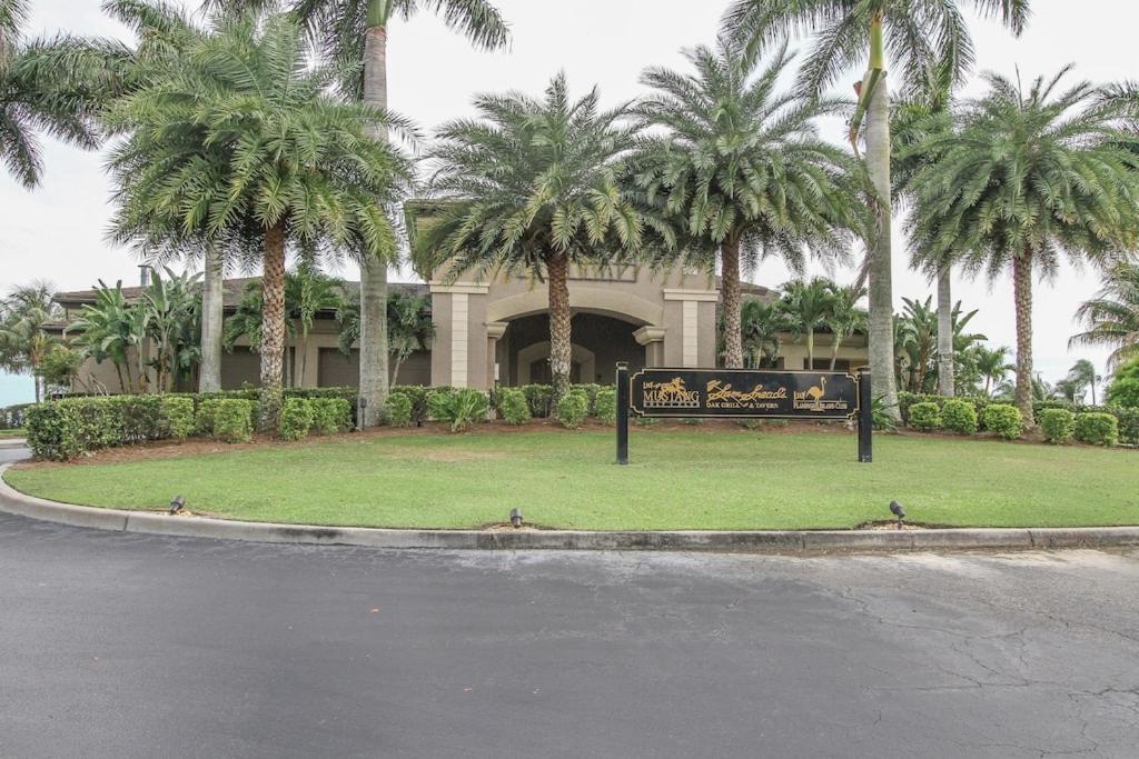 Free Golf! Stay, Play, Work From Luxury 2Bdr Plus Den 1St Floor Villa In Lely Golf Resort Naples Exterior foto